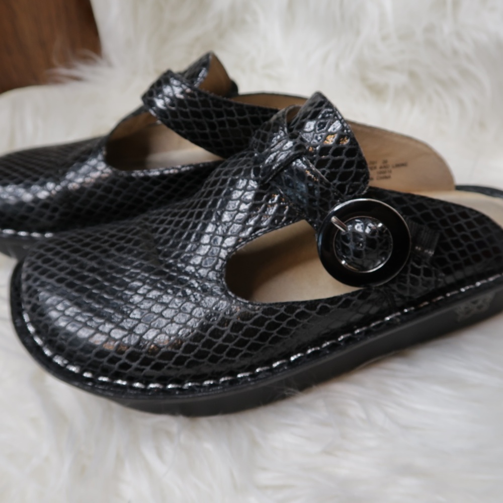 Alegria ALG-701 Slip On Comfort Mules Clogs Black